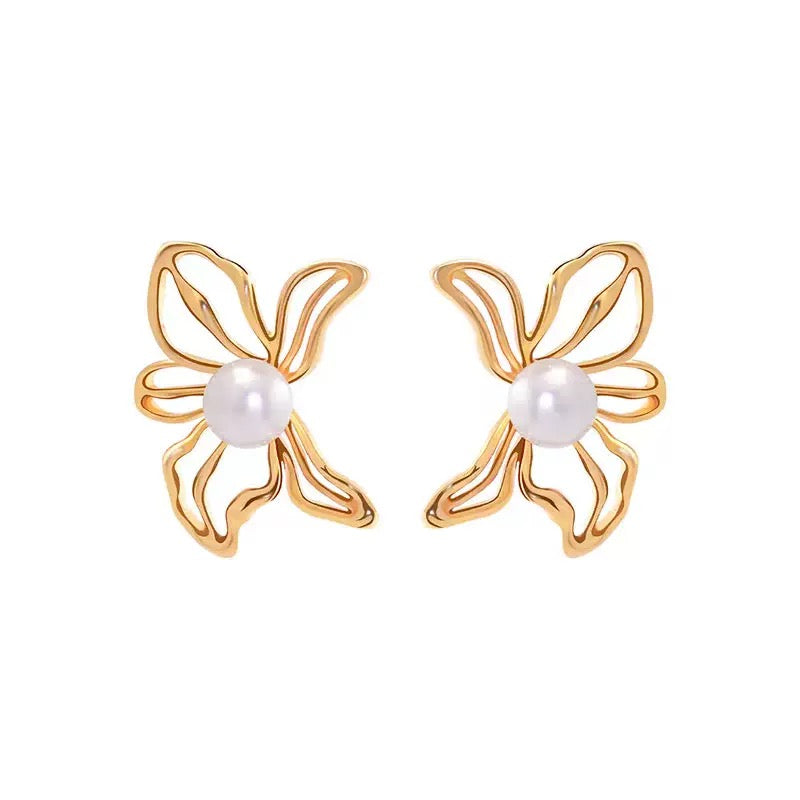 Hollow-Out Flower Pearl Earrings