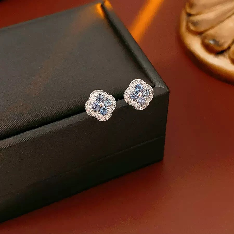 Fashionable and Compact Zircon Clover Flower Earrings