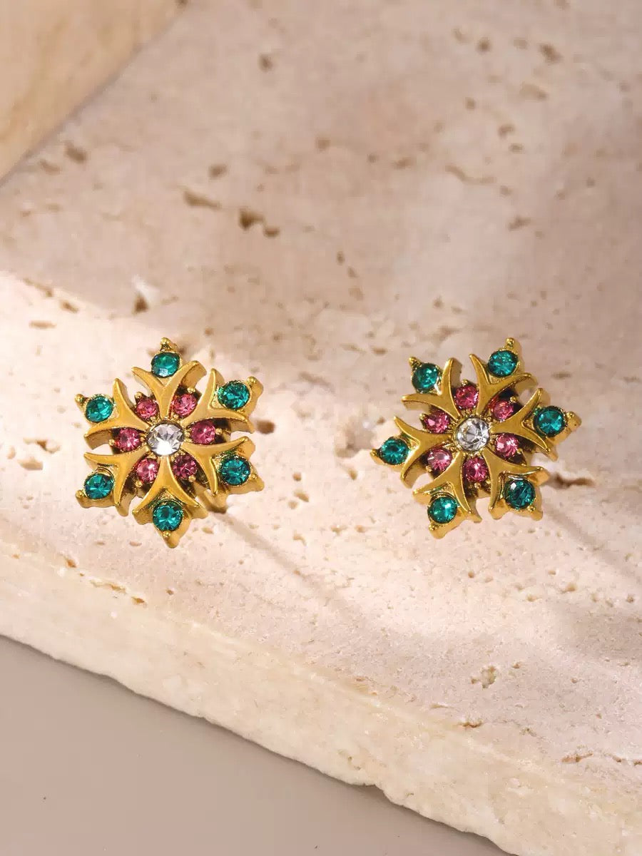 Christmas Limited-Edition Snowflake Stud Earrings Inlaid with Zircon